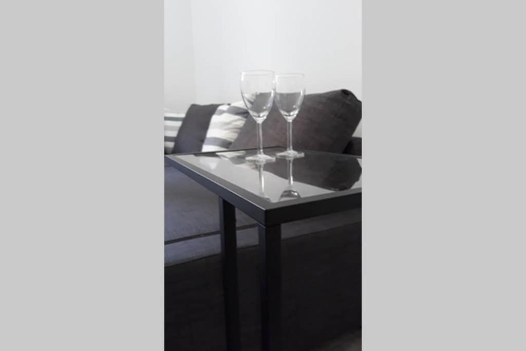 Cozy Apartment For 4 In Kolonaki, Lycabettus เอเธนส์ ภายนอก รูปภาพ