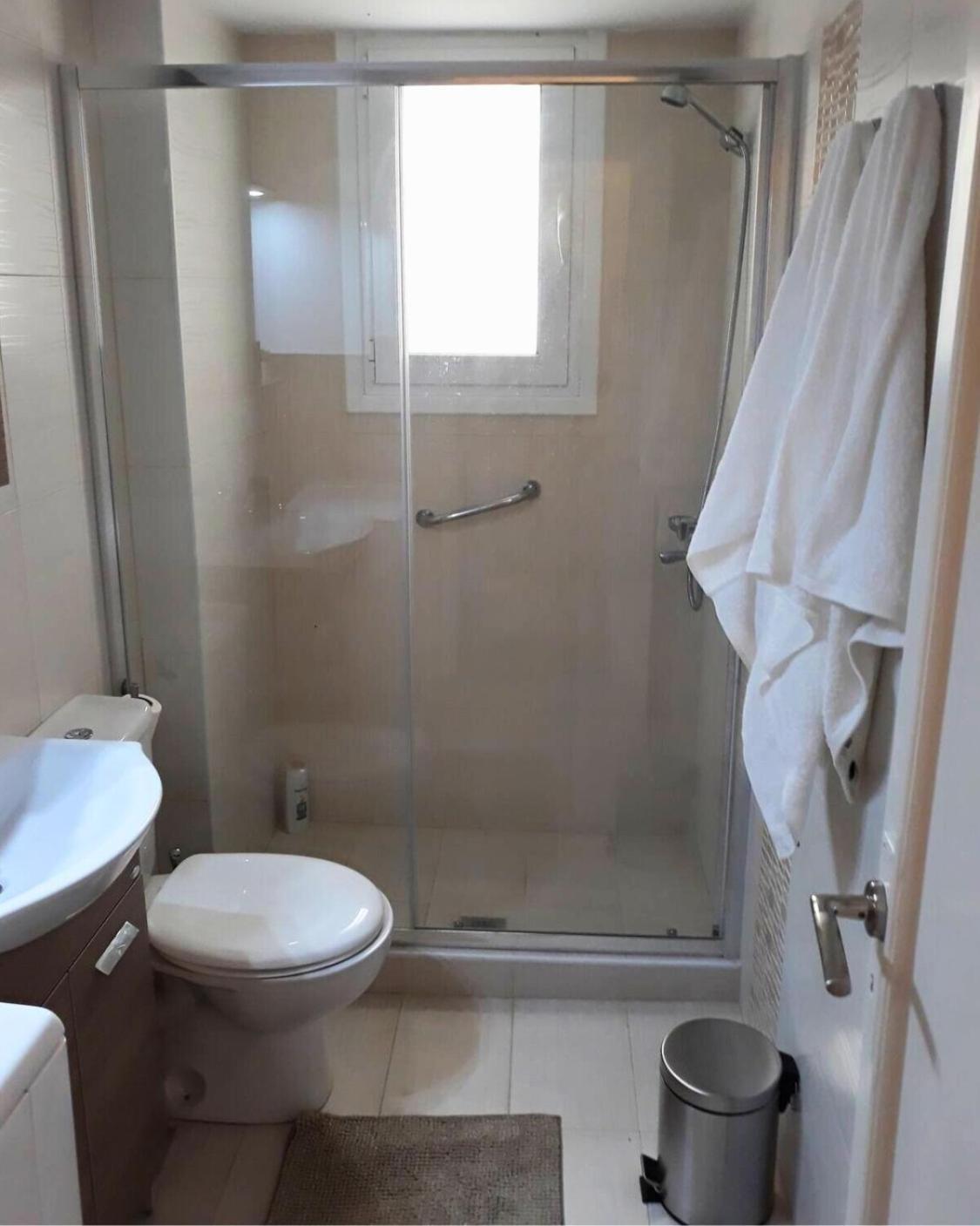 Cozy Apartment For 4 In Kolonaki, Lycabettus เอเธนส์ ภายนอก รูปภาพ